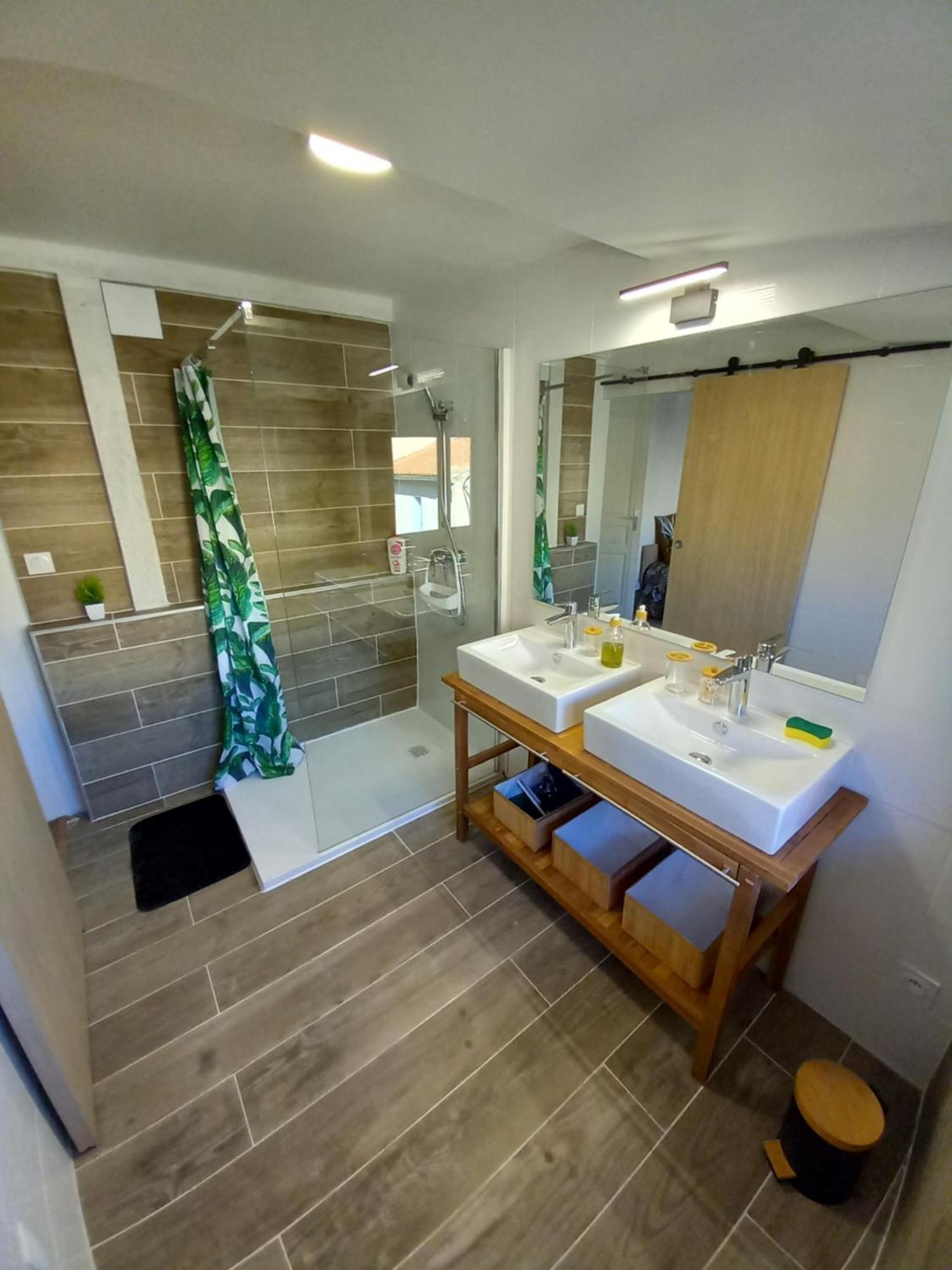 Apartment T3 Aqui Es Besiers - Centre-historique - Cathedrale & Halles - Clim - Wifi - Free Parking Sur Demande Beziers